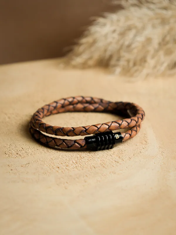 Rust_Brown_Leather_Looped_Magsnap_Bracelet_For_Unisex