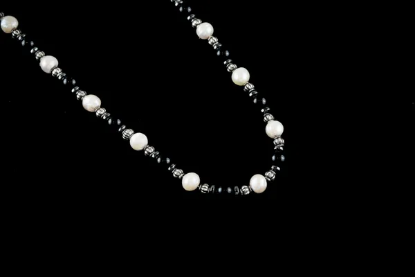 Black_And_White_Onyx_Natural_Stone_Sea_Pearl_Clasp_Necklace_For_Unisex