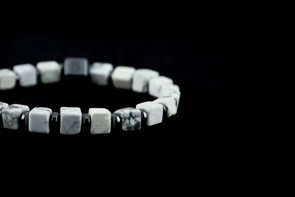 White_Howlite_Natural_Stone_Cube_Cut_Bracelet_For_Unisex