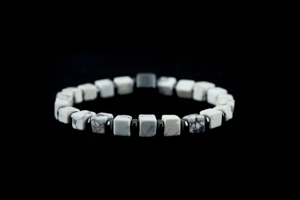 White_Howlite_Natural_Stone_Cube_Cut_Bracelet_For_Unisex