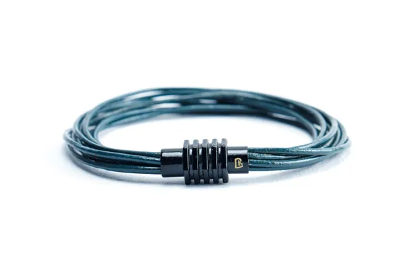 Teal_Leather_Magnetic_Clasp_Bracelet_For_Unisex