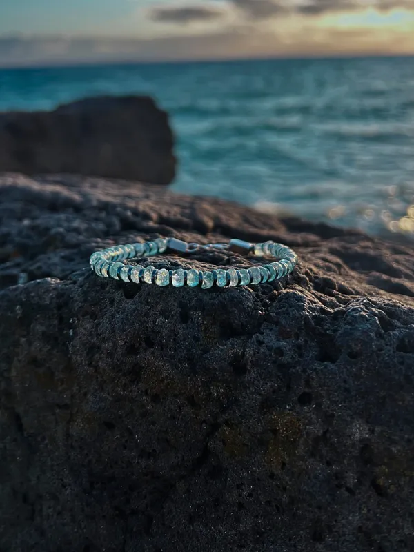Aqua_Blue_Natural_Stone_Bracelet_For_Unisex
