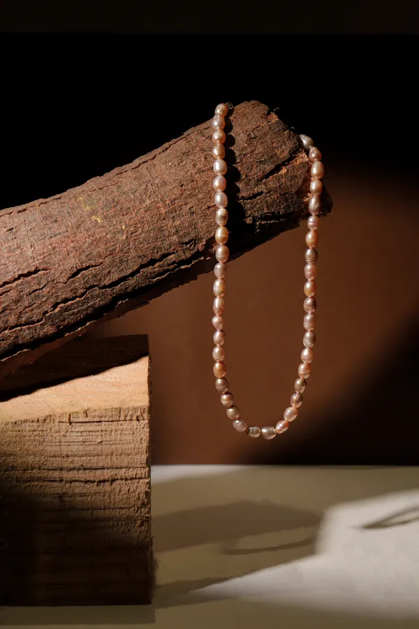 White_Pearl_Clasp_Necklace_For_Unisex