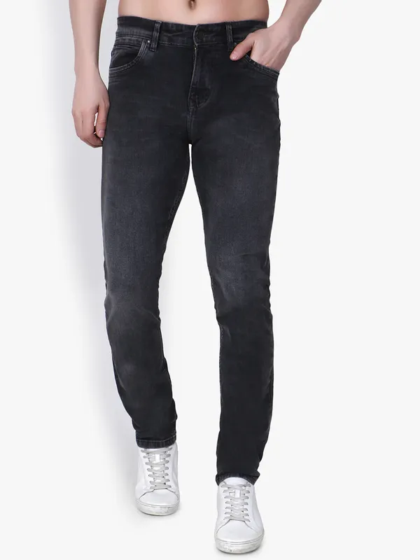 Black_Denim_Slim_Fit_Jeans_For_Men