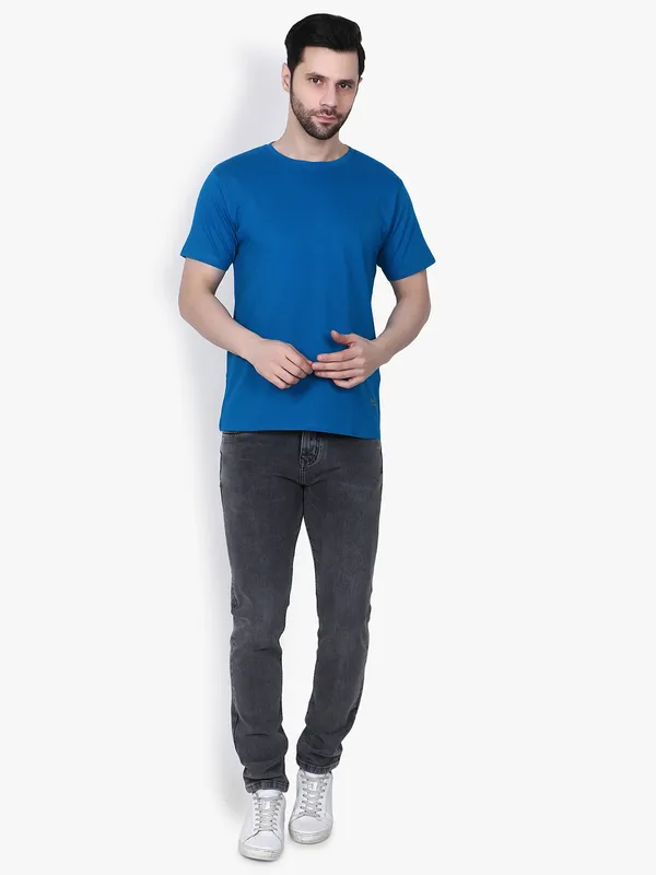 Blue_Regular_Fit_Crew_Neck_T-Shirt_For_Men