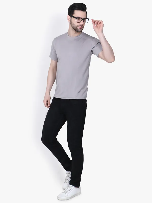 Grey_Ribbed_Regular_Fit_T-Shirt_For_Men