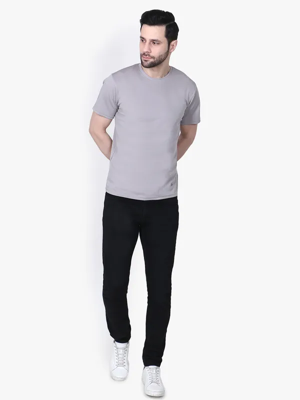 Grey_Ribbed_Regular_Fit_T-Shirt_For_Men