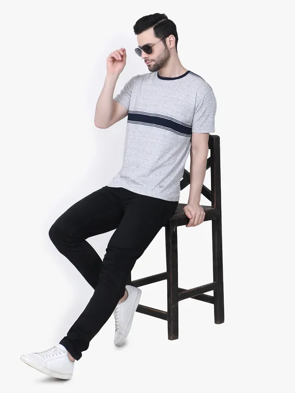 Grey_Regular_Fit_T-Shirt_For_Men