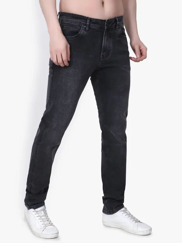 Black_Denim_Slim_Fit_Jeans_For_Men