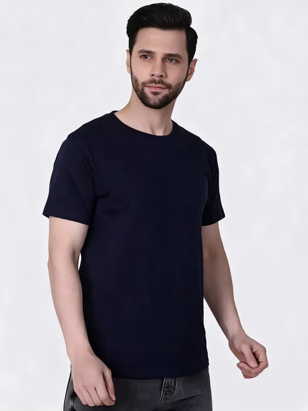 Navy_Solid_Regular_Fit_T-Shirt_For_Men