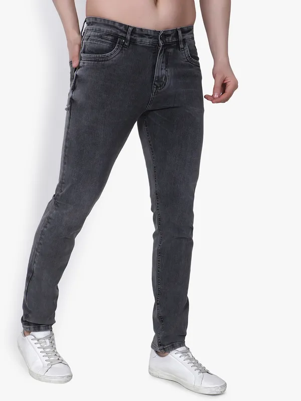 Black_Denim_Slim_Fit_Jeans_For_Men