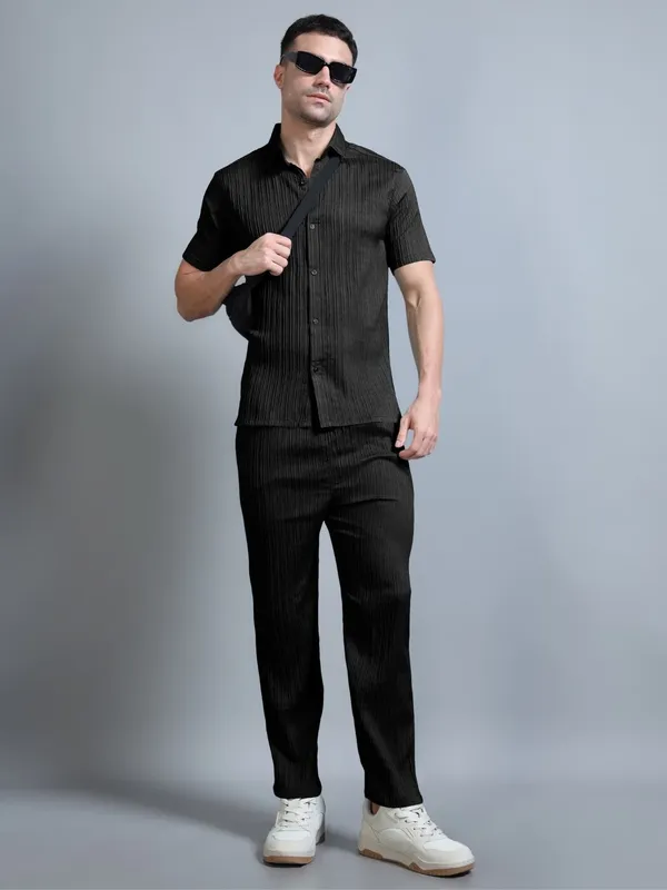 Black_40%_Cotton_60%_Polyester_Shirt_And_Trousers_Set_For_Men