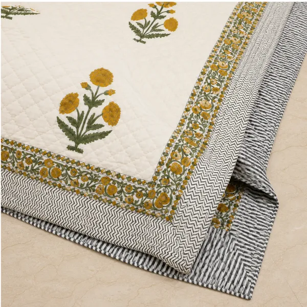 Genda_Phool_Reversible_Razai_Double_King_Size_White_Mustard_Yellow_Jaipuri_Razai_With_Marigold_Print_Chevron_Border_House_Of_Virasaat