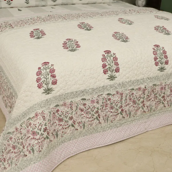 Gulab_Bagh_Reversible_Razai_Double_King_Size_White_Pink_Jaipuri_Razai_With_Mughal_Buta_Chintz_Border_House_Of_Virasaat
