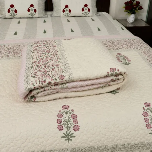 Gulab_Bagh_Reversible_Razai_Double_King_Size_White_Pink_Jaipuri_Razai_With_Mughal_Buta_Chintz_Border_House_Of_Virasaat