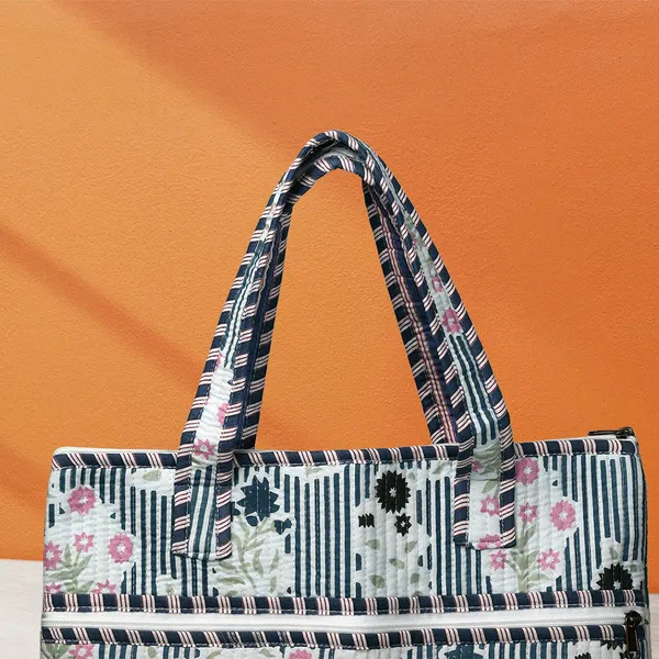 Dhundli_Phool_Office_Laptop_Bag_Grey_White_Floral_Quilted_Laptop_Bag_With_Zip_House_Of_Virasaat