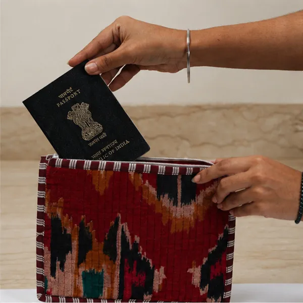 Rang_Mahal_Passport_Pouch_Red_Quilted_Passport_Holder_House_Of_Virasaat