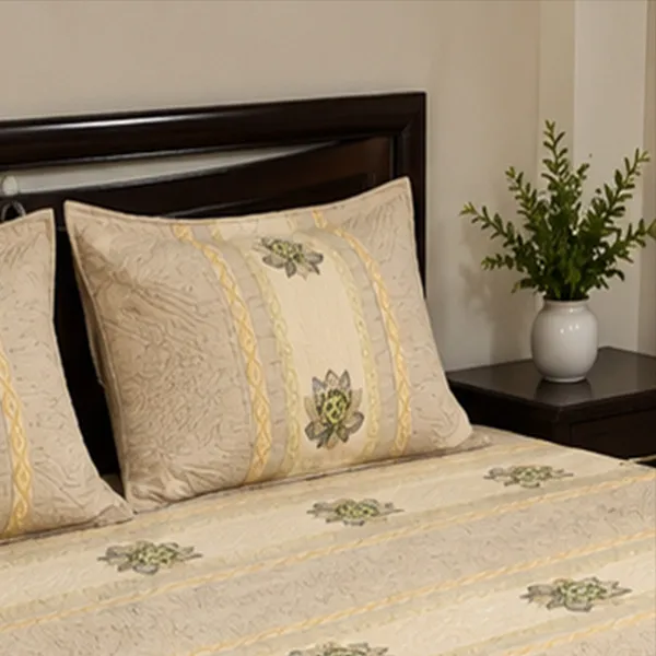 Pista_Lotus_Patchwork_Bedcover_Double_King_Size_Beige_Sage_Green_Quilted_Bedspread_With_Pillow_Covers_House_Of_Virasaat