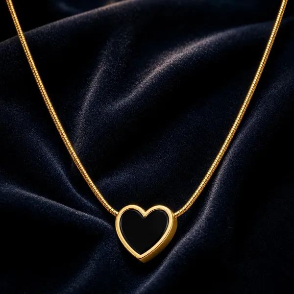 Gold_Tone_Heart_Pendant_Necklace_For_Women