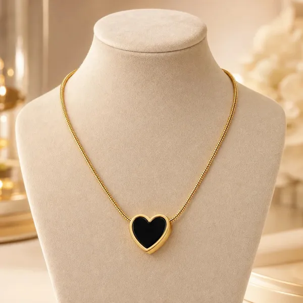 Gold_Tone_Heart_Pendant_Necklace_For_Women