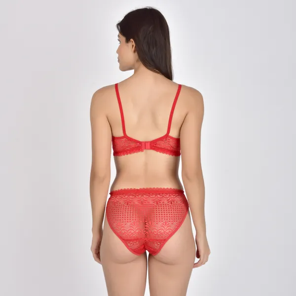 Red_Lace_Regular_Fit_Lingerie_Set_for_Women