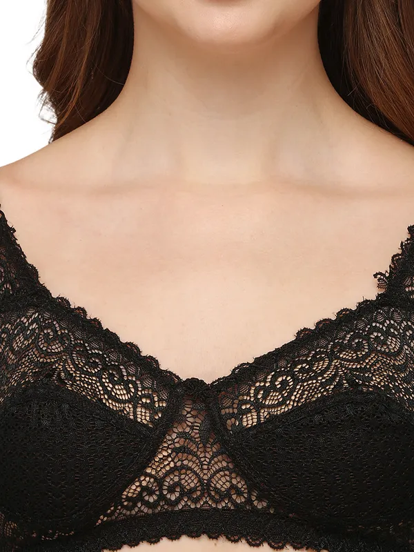 Black_Lace_Lingerie_Set_for_Women