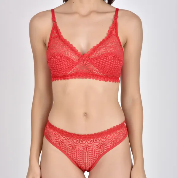 Red_Lace_Regular_Fit_Lingerie_Set_for_Women