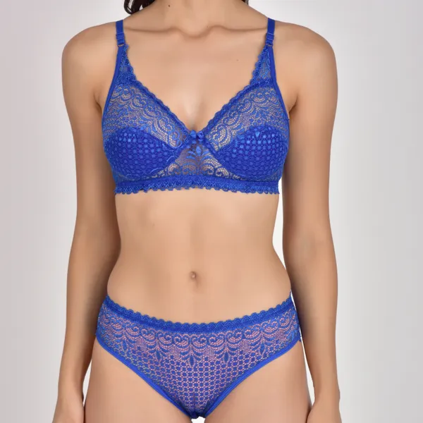 Blue_Lace_Bra_And_Panty_Set_for_Women