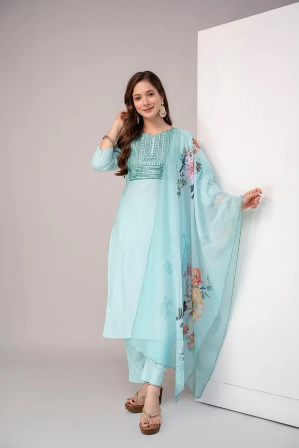 Light_Blue_And_White_Cotton_Printed_Kurta_Set_For_Women
