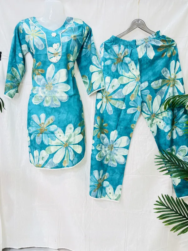 Turquoise_Floral_Straight_Kurta_Set_for_Women