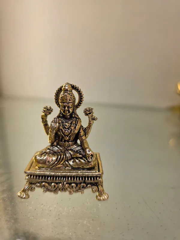 tulsi_all_in_one-laxmi-idol