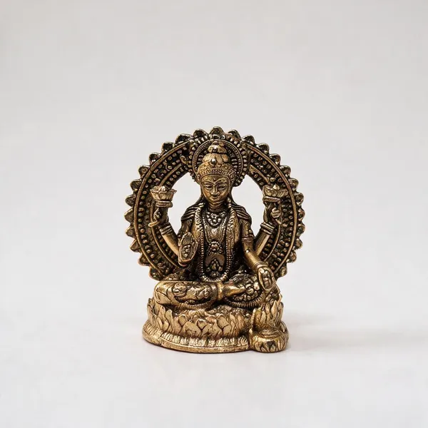 Gold_Brass_Lakshmi_Idol_For_Decor_And_Puja