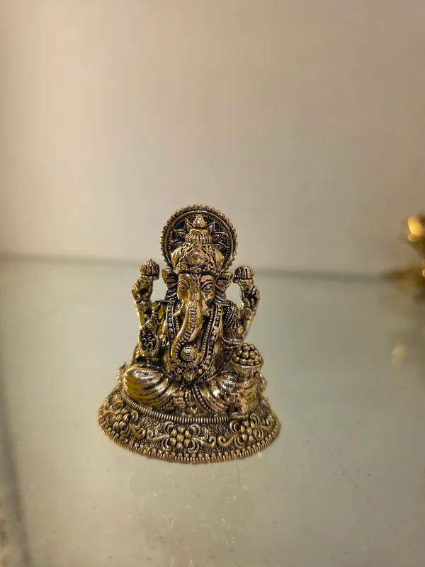 tulsi_all_in_one-GANPATI-idol