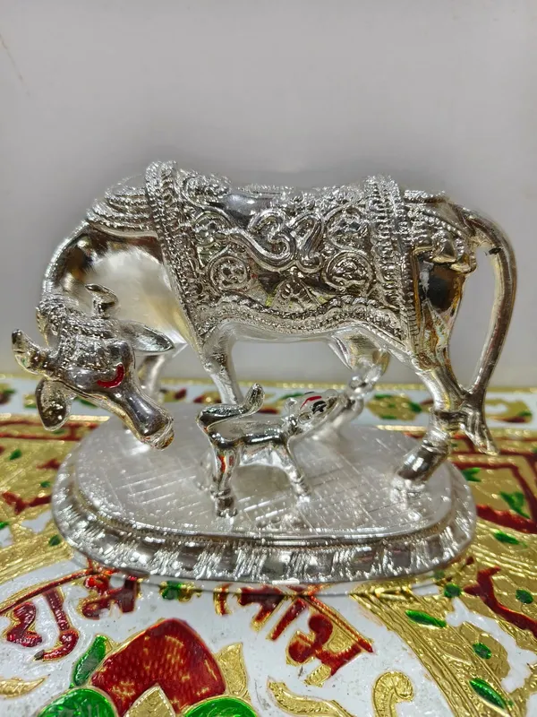 tulsi_all_in_one-SILVER_COW-decor