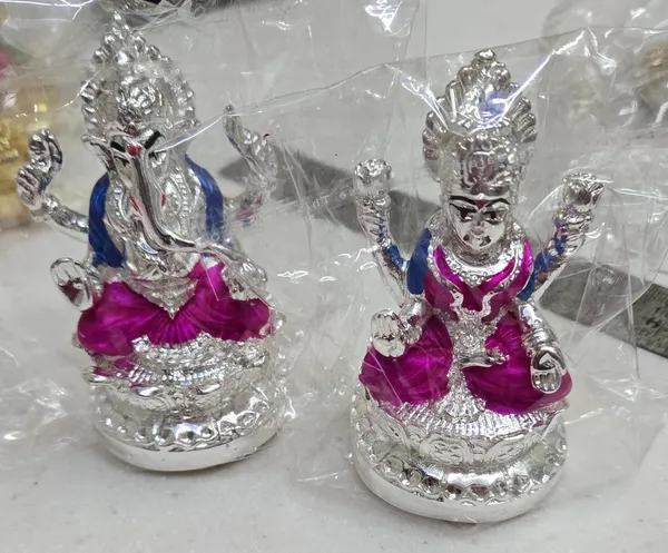 tulsi_all_in_one-LAKSHMI_GANESH-idol