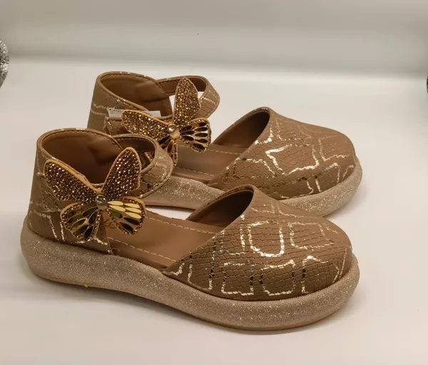 Gold_Synthetic_Butterfly_Embellished_Flats_For_Girls