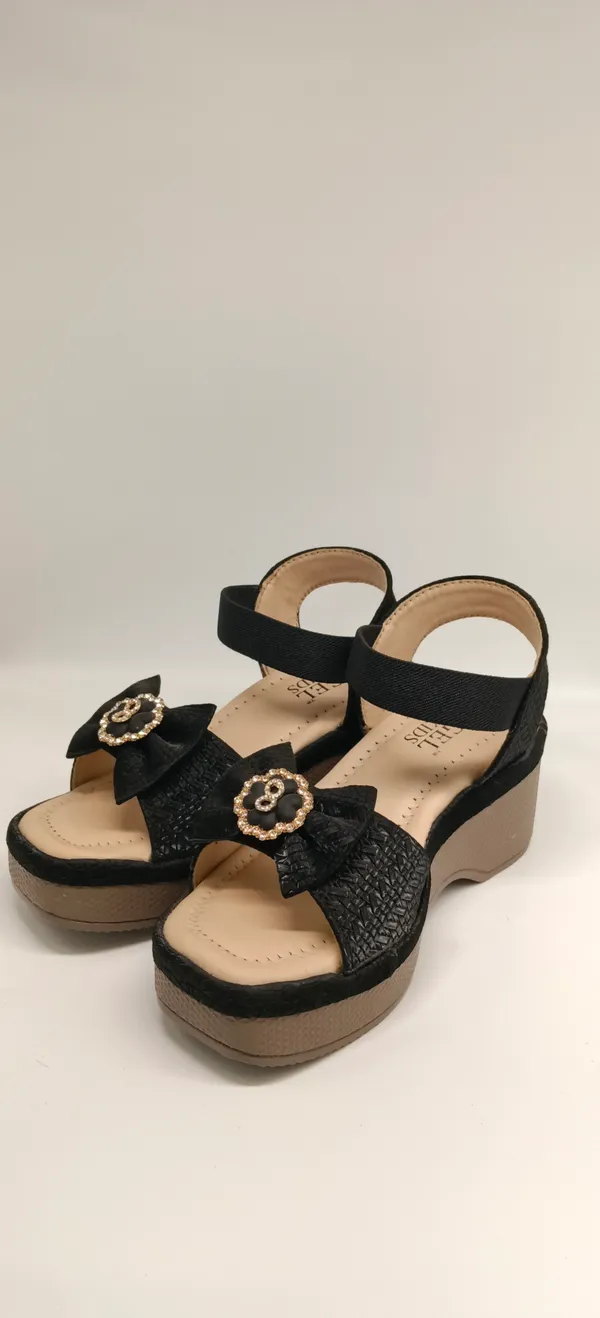 Black_Synthetic_Wedge_Sandals_for_Women