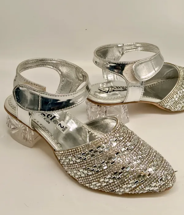 Silver_Embellished_Block_Heel_Sandals_for_Girls