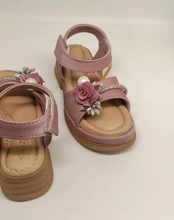 Pink_Synthetic_Floral_Sandals_for_Girls