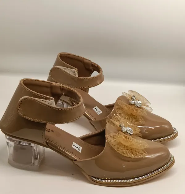 Brown_Patent_Mary_Jane_Heels_for_Girls