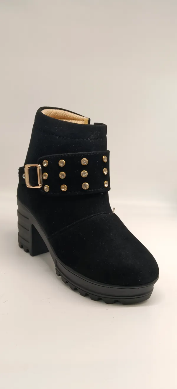 Black_Suede_Block_Heel_Ankle_Boots_for_Women