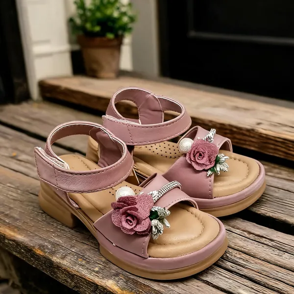 Pink_Synthetic_Floral_Embellished_Sandals_For_Girls