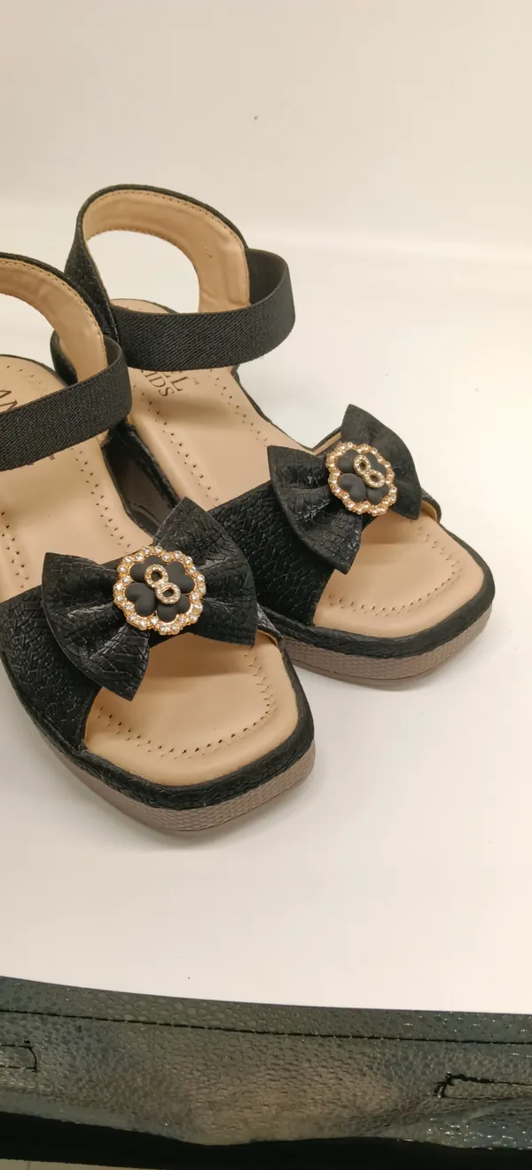 Black_Synthetic_Wedge_Sandals_for_Women