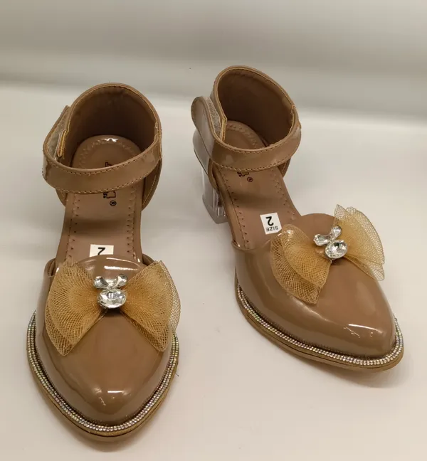 Brown_Patent_Mary_Jane_Heels_for_Girls