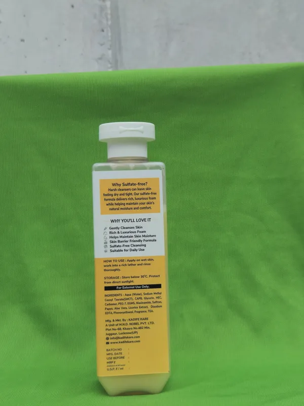 Kadife_Glowing_Pearl_Saffron_Niacinamide_Body_Wash