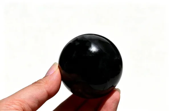 Black_Crystal_Obsidian_Glossy_Decorative_Balls_For_Home_Decor_Pack_Of_2