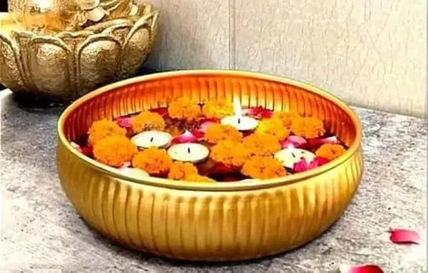 Decorative_Brass_Urli_Bowl_With_Floating_Candles_And_Marigold_Flowers_Traditional_Indian_Home_Decor_Gold