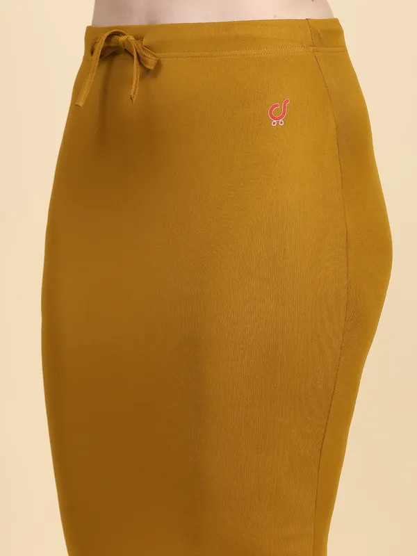 Mustard_Solid_Drawstring_Midi_Skirt_for_Women