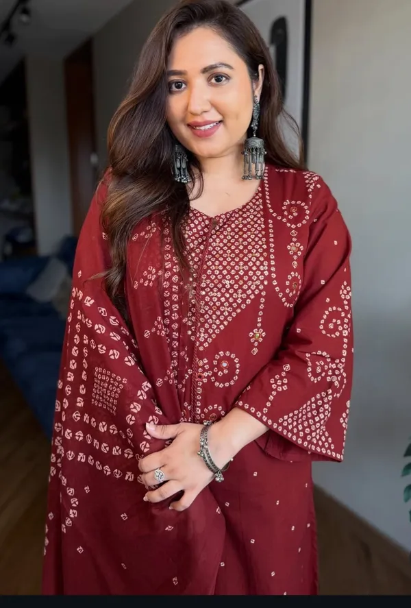 Maroon_Cotton_Straight_Kurta_Set_With_Dupatta_For_Women