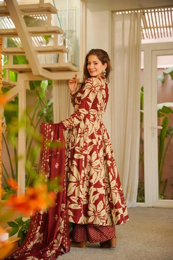 Maroon_Cotton_Flared_Anarkali_Suit_Set_For_Women